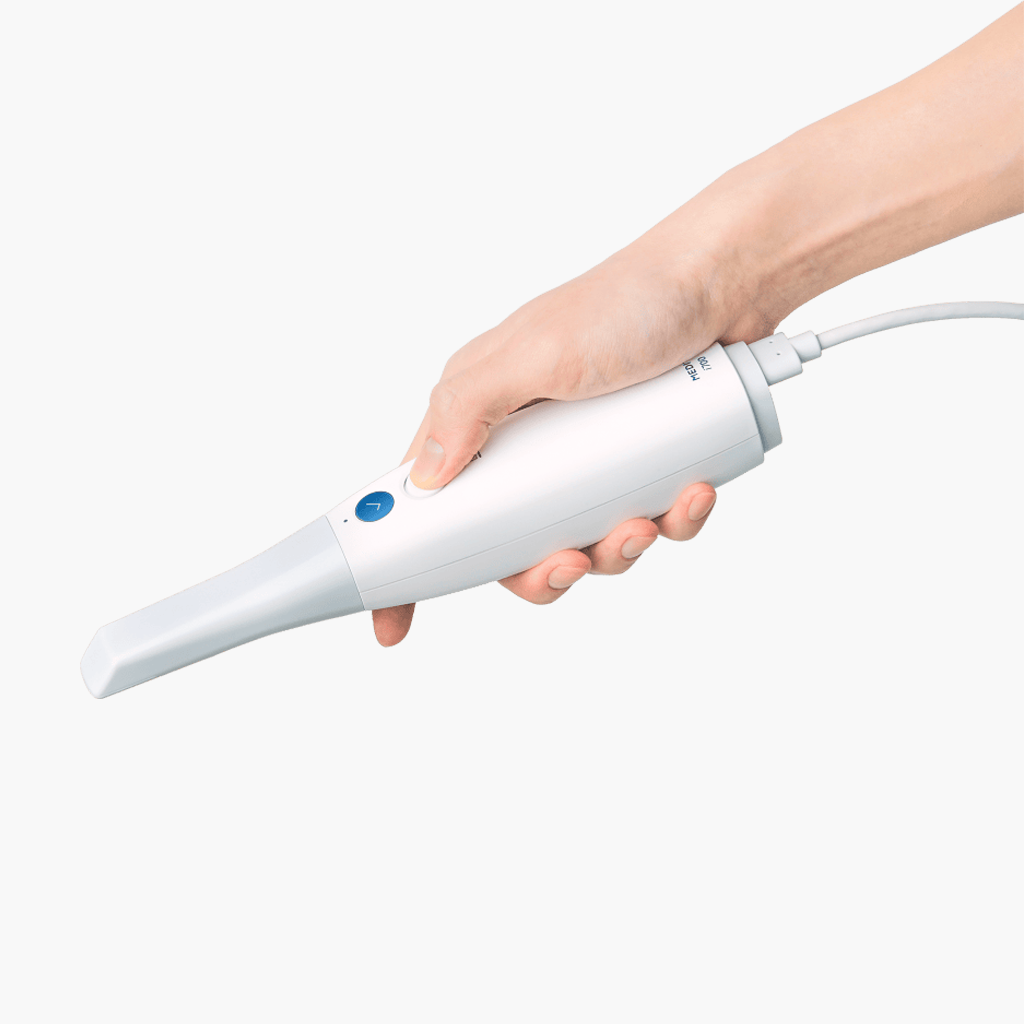 Medit i700 Intraoral Scanner